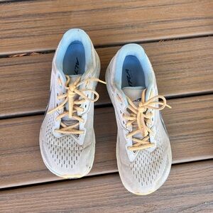 Altra Olympus